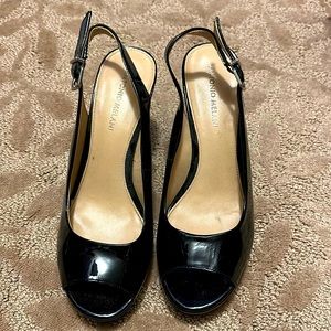 Antonio Melanie Black sling back peep toe pumps. Size 8 1/2. Worn once.
